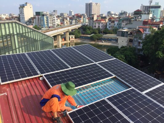 Lắp đặt điện mặt tròi 167 Hào Nam